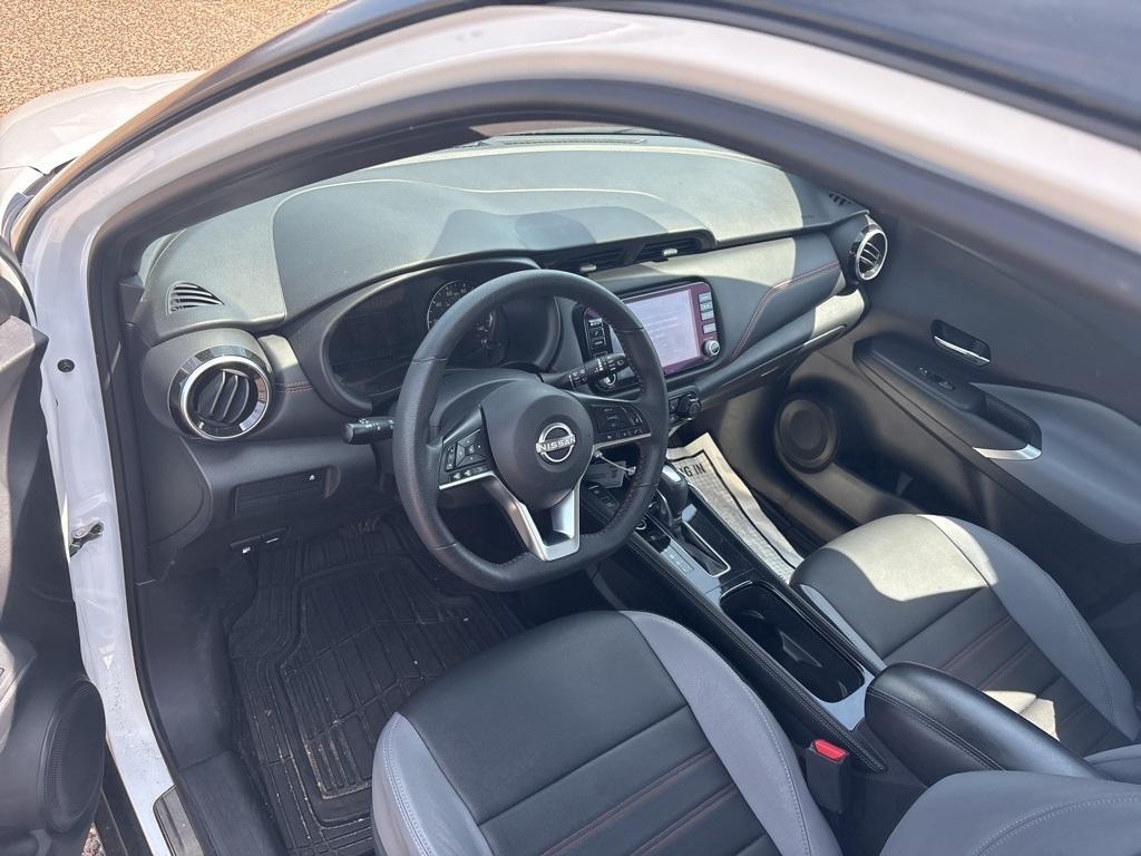 used 2023 Nissan Kicks car