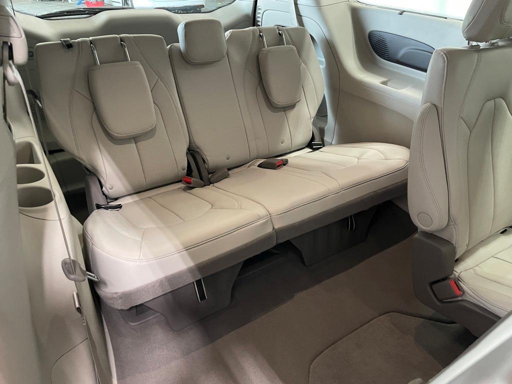 used 2021 Chrysler Pacifica car, priced at $25,990
