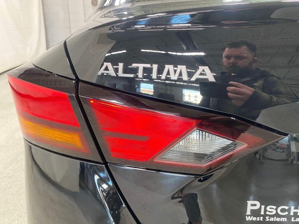 new 2025 Nissan Altima car, priced at $32,521