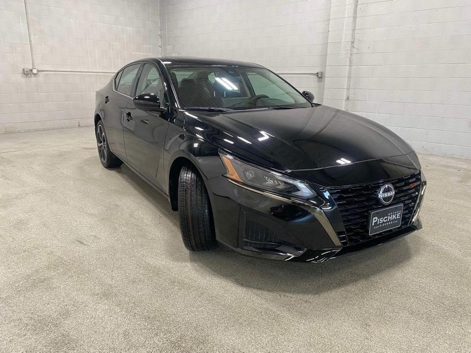 new 2025 Nissan Altima car, priced at $32,521