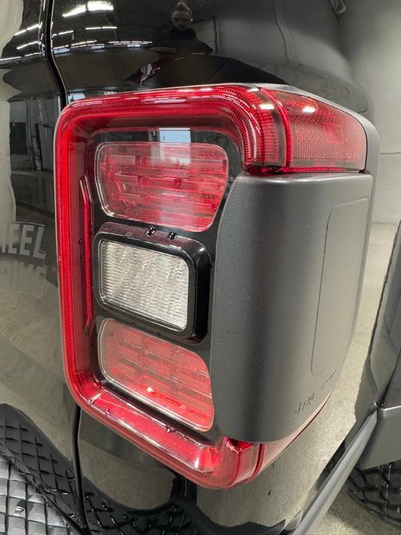 new 2025 Jeep Gladiator car, priced at $49,980