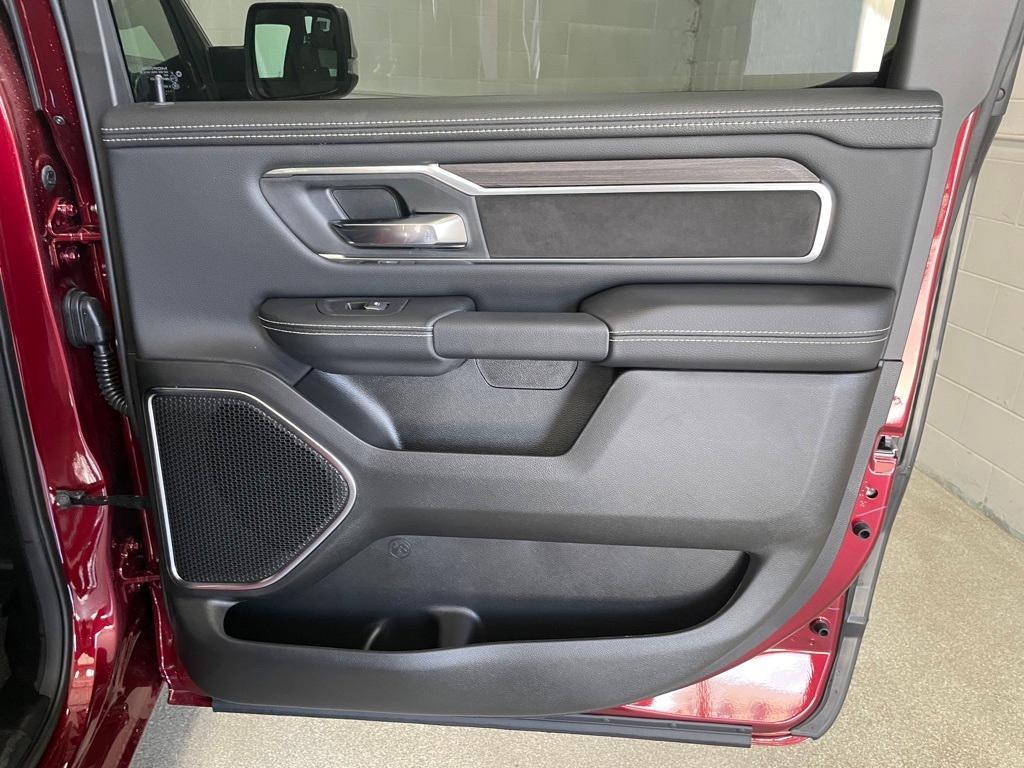 new 2025 Ram 1500 car