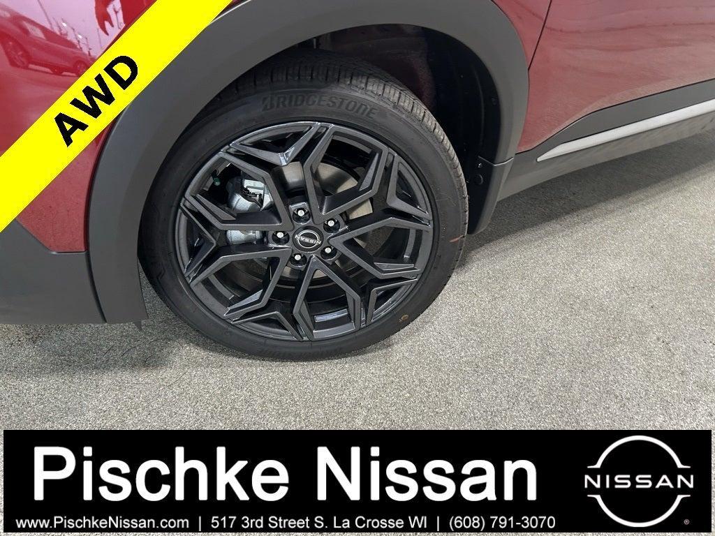 new 2025 Nissan Kicks car, priced at $32,800