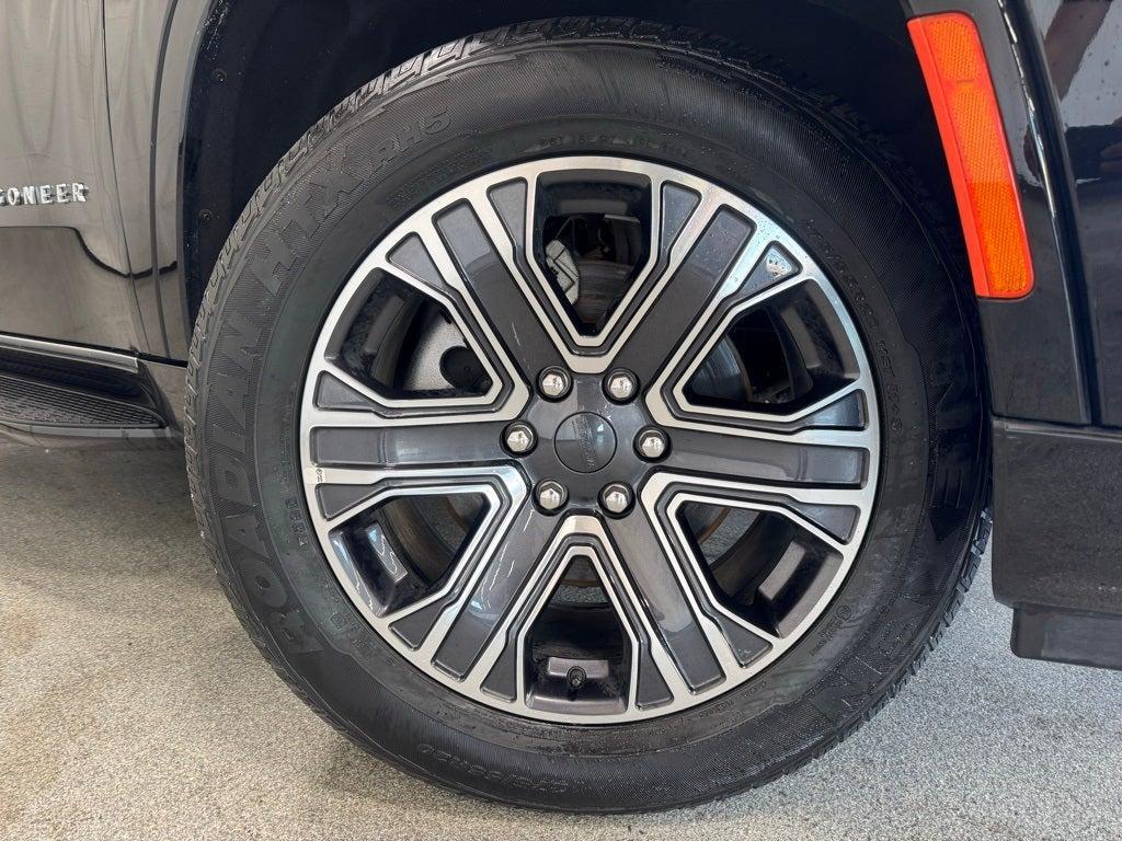 used 2024 Jeep Wagoneer car, priced at $49,597