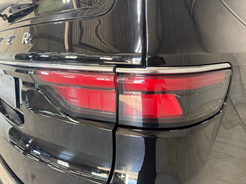 used 2024 Jeep Wagoneer car, priced at $49,597