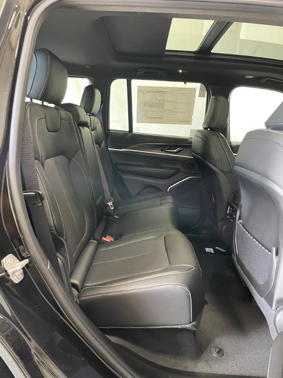 new 2025 Jeep Grand Cherokee 4xe car
