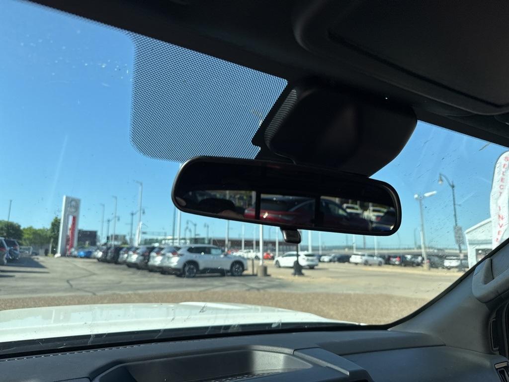 new 2025 Nissan Frontier car