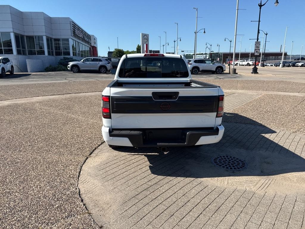 new 2025 Nissan Frontier car