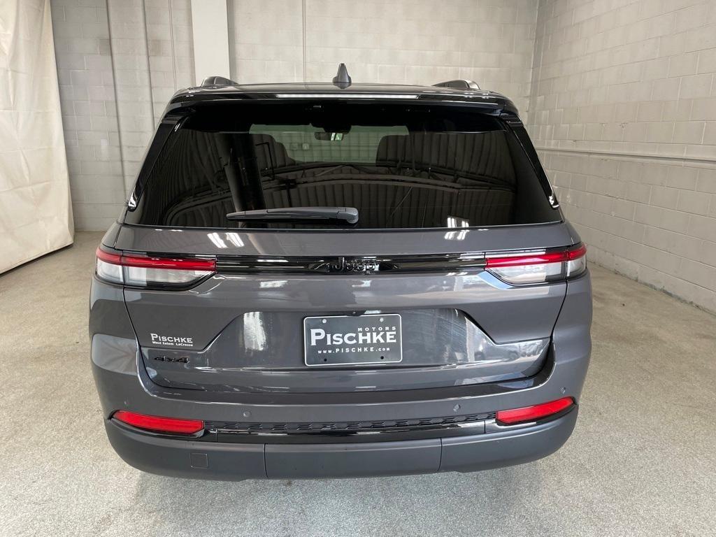 new 2025 Jeep Grand Cherokee car