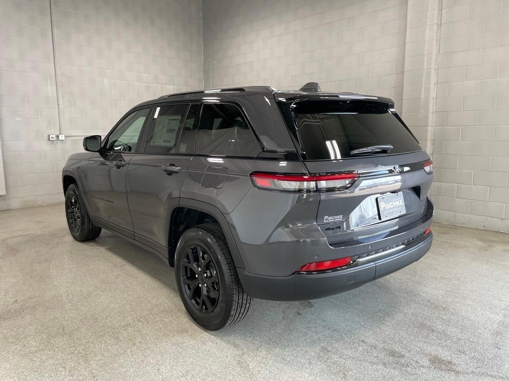 new 2025 Jeep Grand Cherokee car