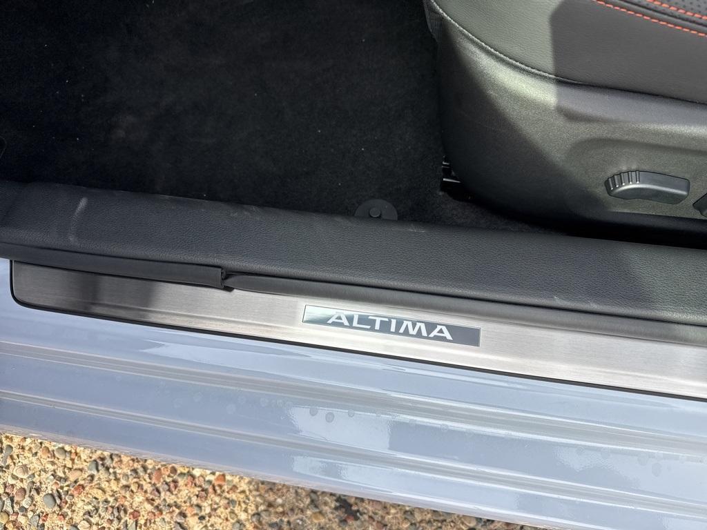 new 2025 Nissan Altima car