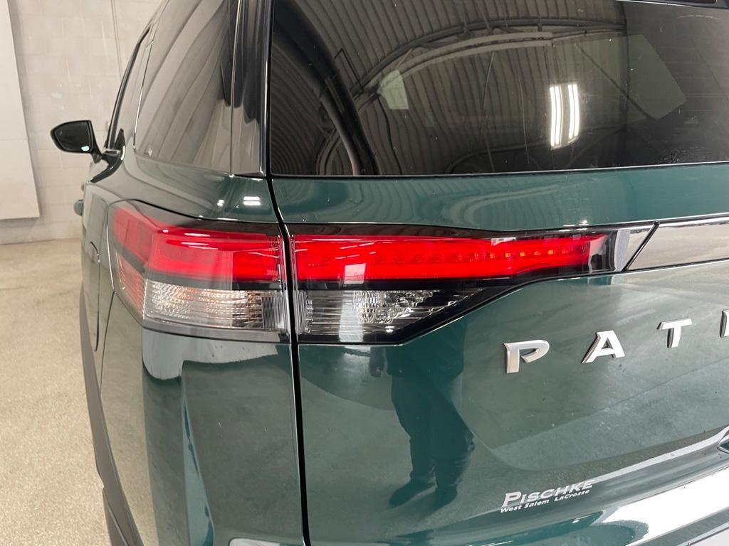 used 2022 Nissan Pathfinder car, priced at $31,990