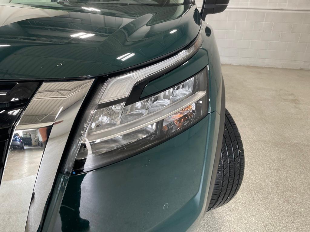 used 2022 Nissan Pathfinder car, priced at $31,990