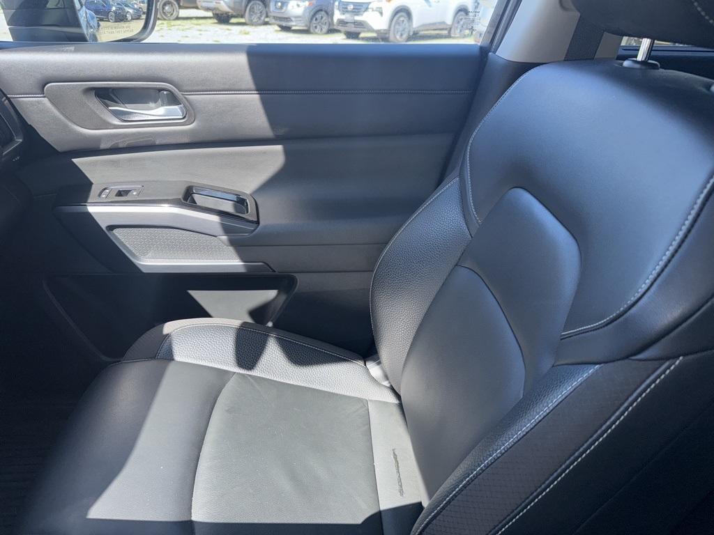 used 2022 Nissan Pathfinder car