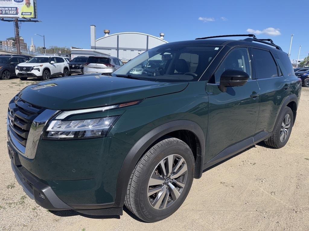 used 2022 Nissan Pathfinder car