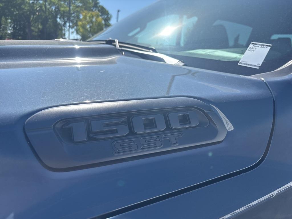 new 2025 Ram 1500 car