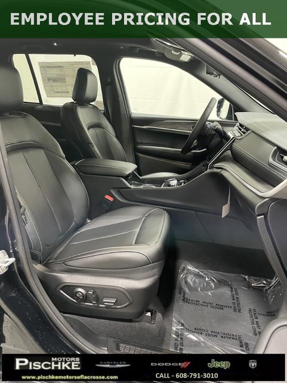 new 2025 Jeep Grand Cherokee car