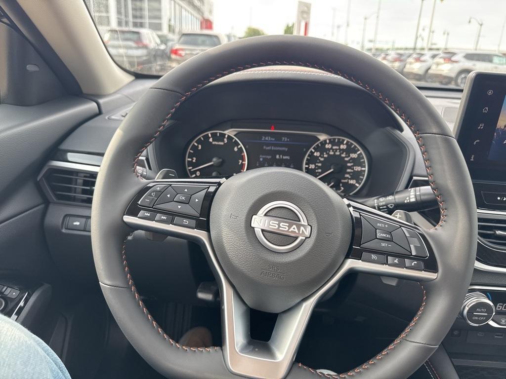 new 2025 Nissan Altima car