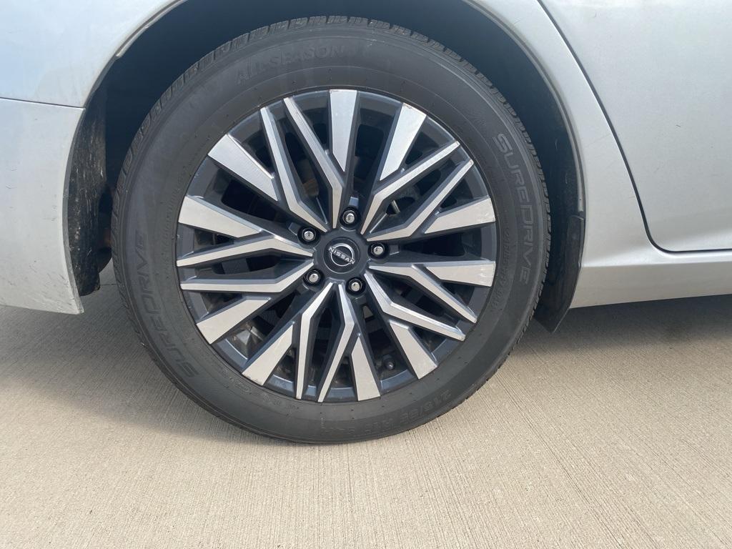 used 2023 Nissan Altima car