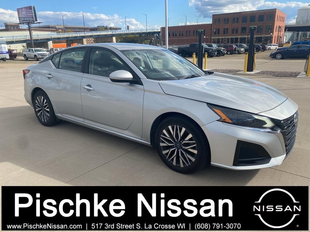 used 2023 Nissan Altima car