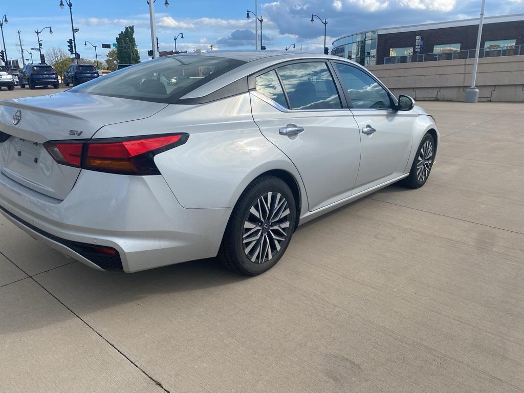 used 2023 Nissan Altima car