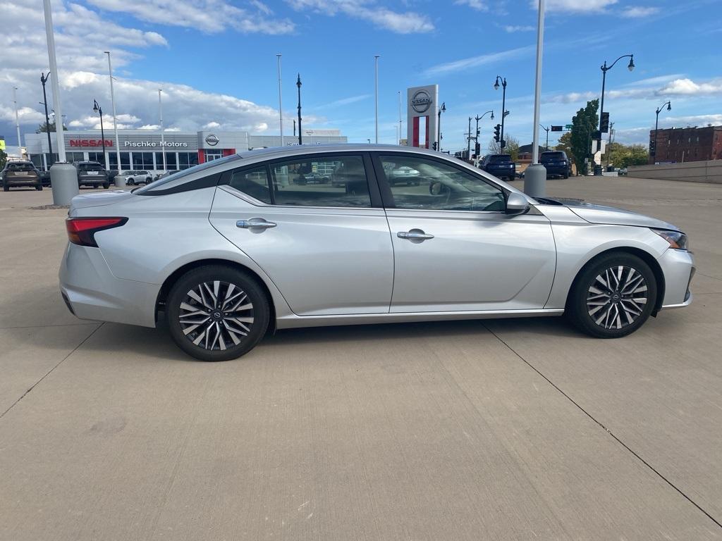 used 2023 Nissan Altima car
