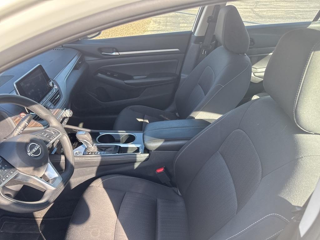 used 2023 Nissan Altima car