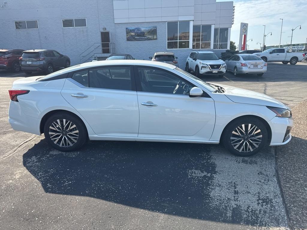 used 2023 Nissan Altima car