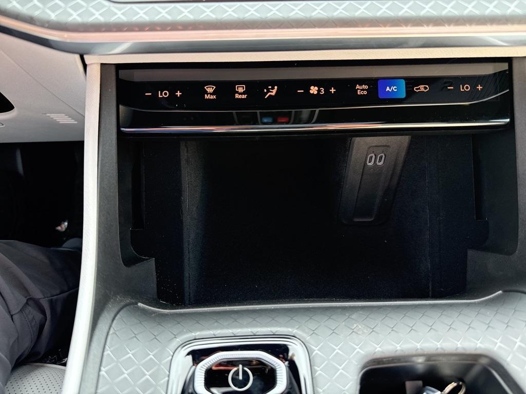 new 2025 Jeep Wagoneer S car