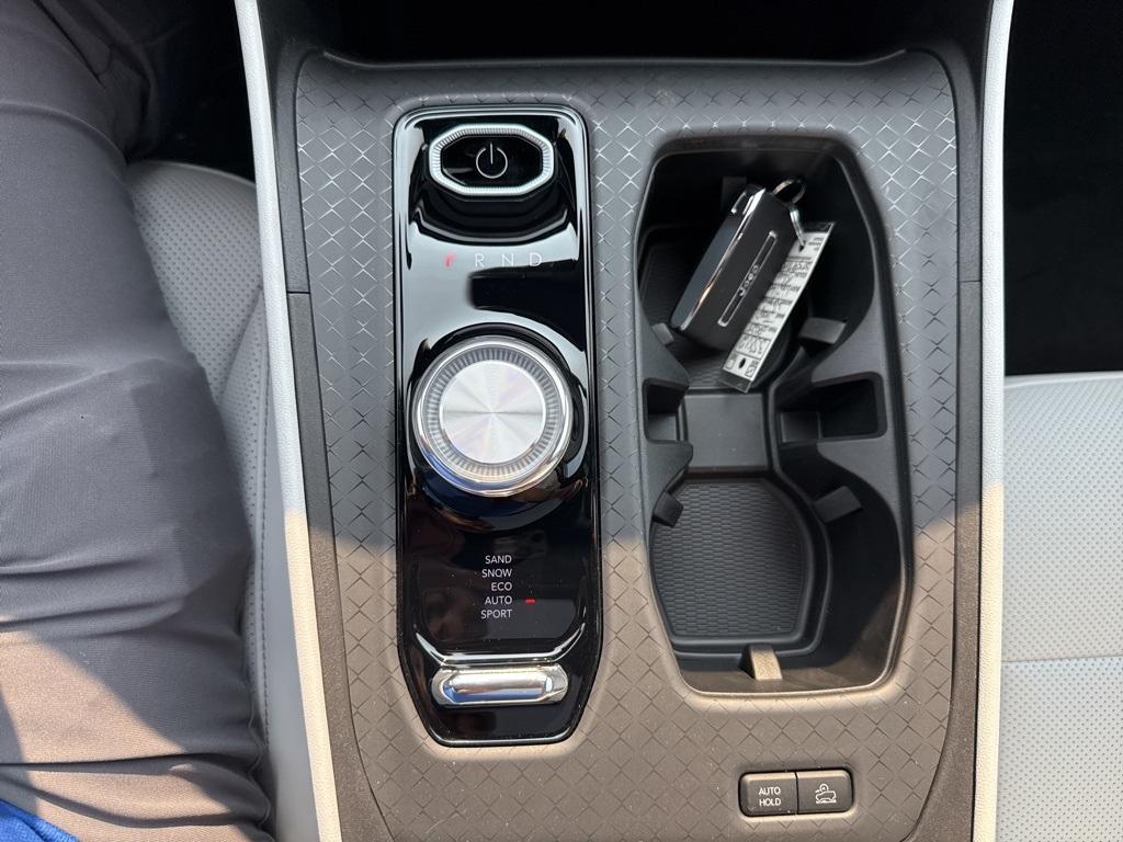 new 2025 Jeep Wagoneer S car
