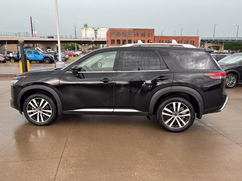 new 2025 Nissan Pathfinder car