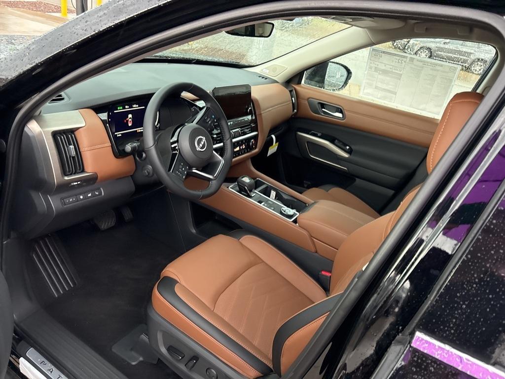 new 2025 Nissan Pathfinder car