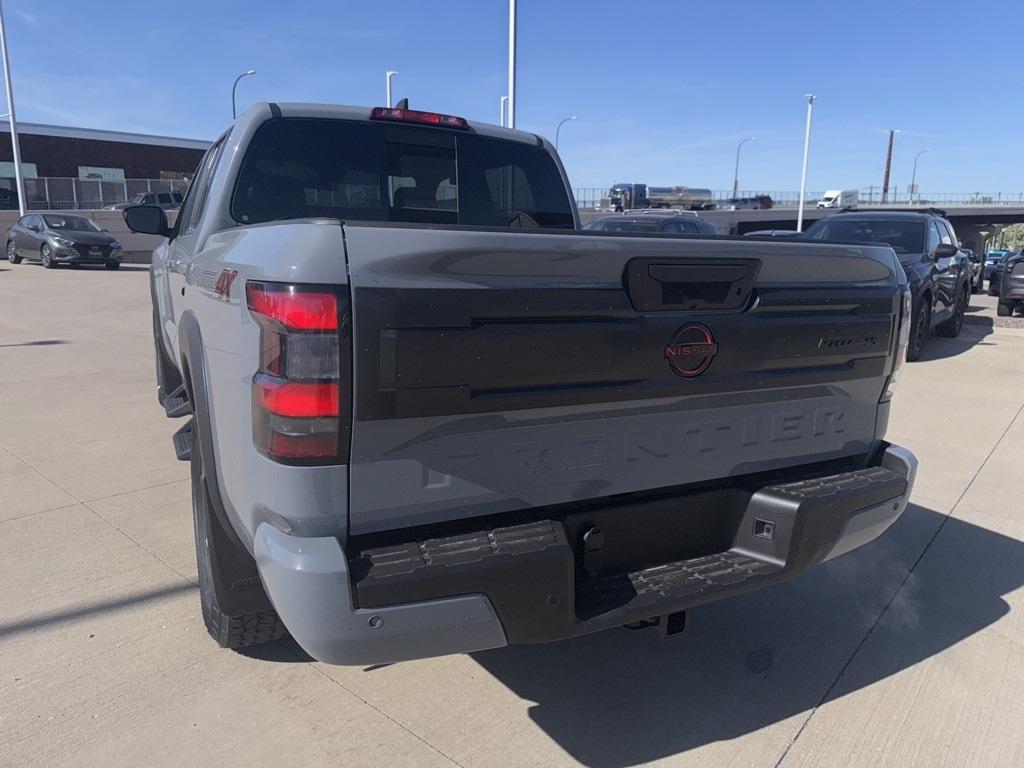 new 2025 Nissan Frontier car