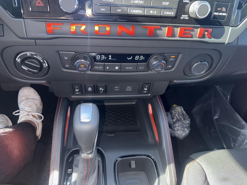 new 2025 Nissan Frontier car