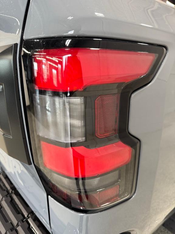 new 2025 Nissan Frontier car