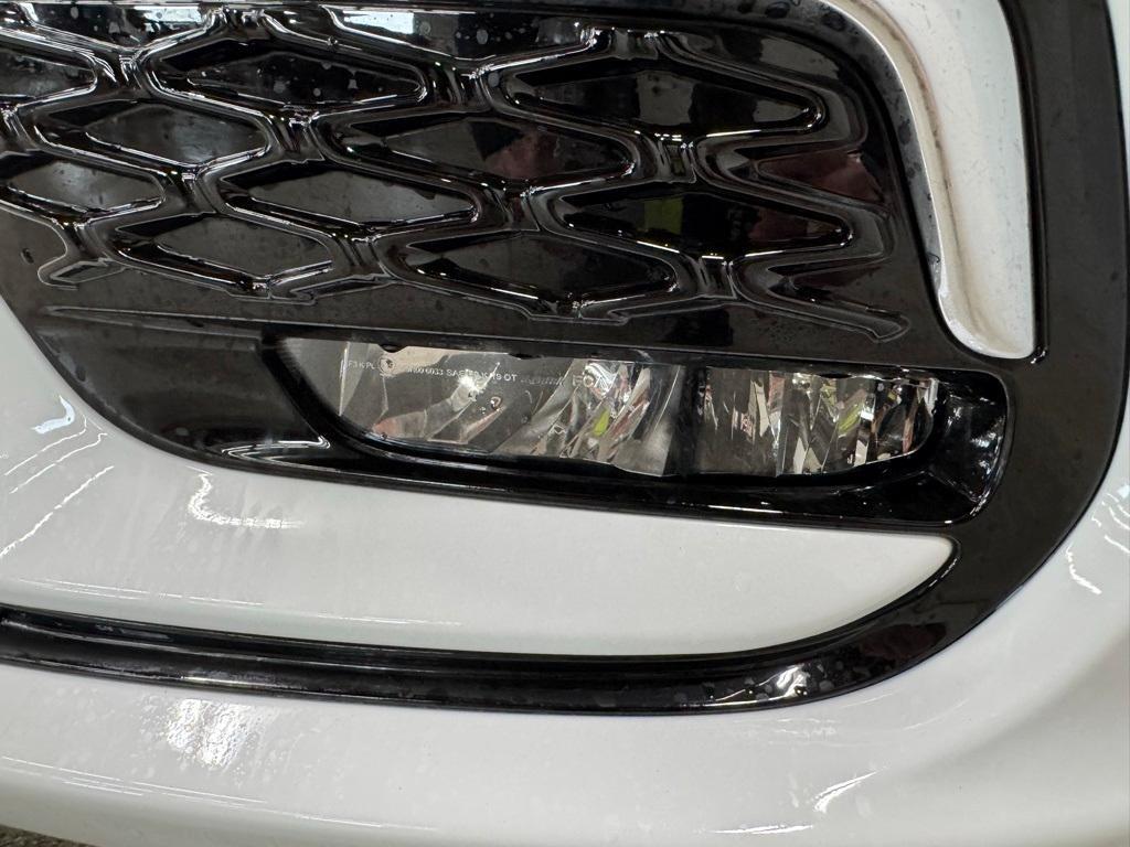 new 2025 Chrysler Pacifica Hybrid car