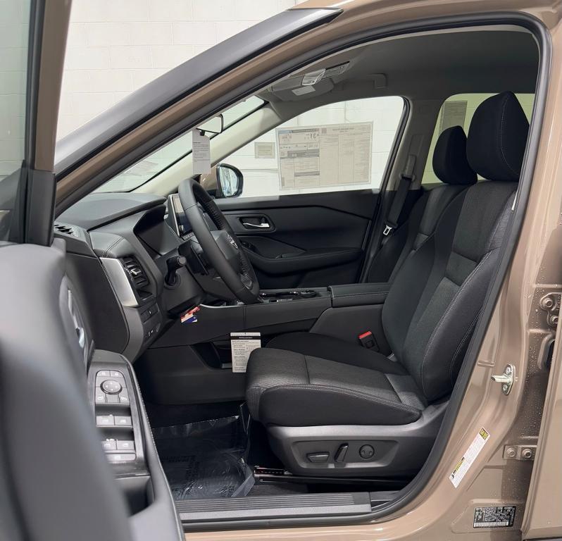 new 2025 Nissan Rogue car, priced at $32,665