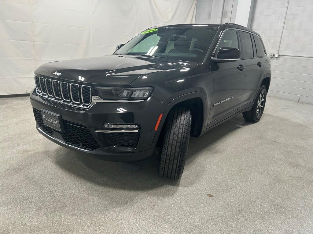 used 2024 Jeep Grand Cherokee car, priced at $40,988