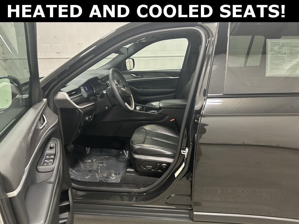 used 2024 Jeep Grand Cherokee car, priced at $40,988