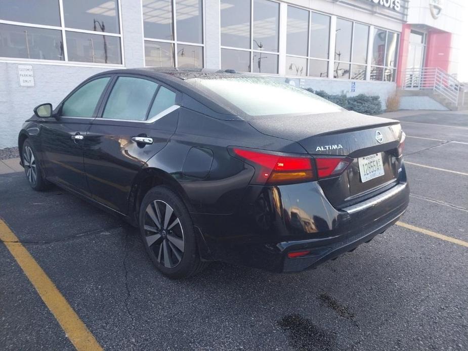 used 2022 Nissan Altima car