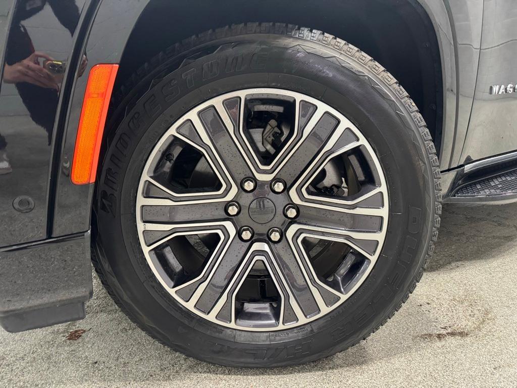 used 2024 Jeep Wagoneer L car, priced at $43,990