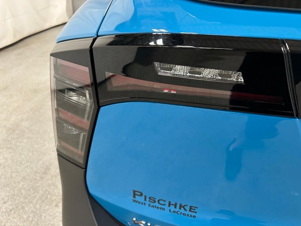 new 2025 Nissan Kicks car