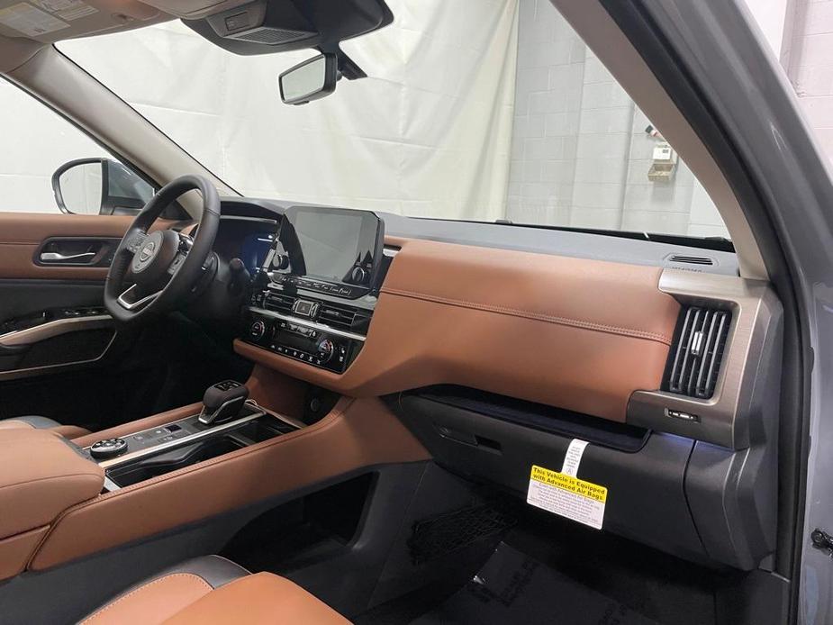 new 2025 Nissan Pathfinder car, priced at $51,796