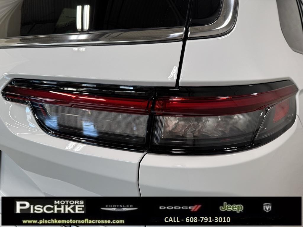 new 2025 Jeep Grand Cherokee L car