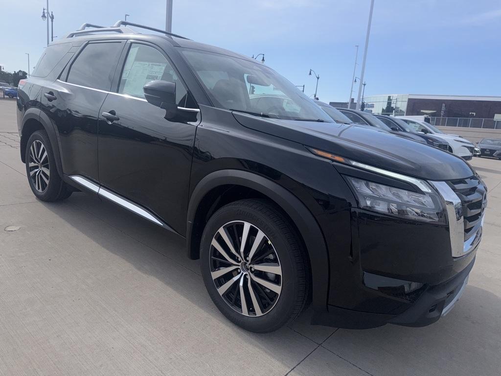 new 2025 Nissan Pathfinder car