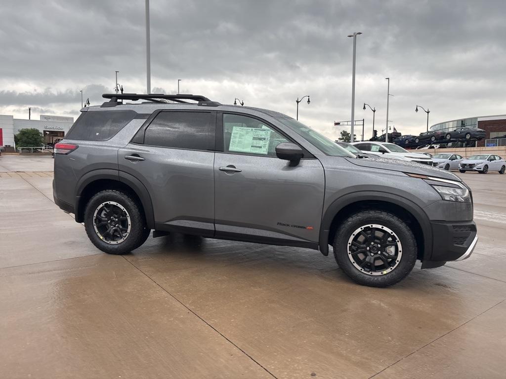 new 2025 Nissan Pathfinder car