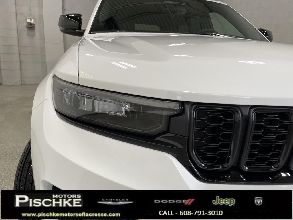 new 2025 Jeep Grand Cherokee car