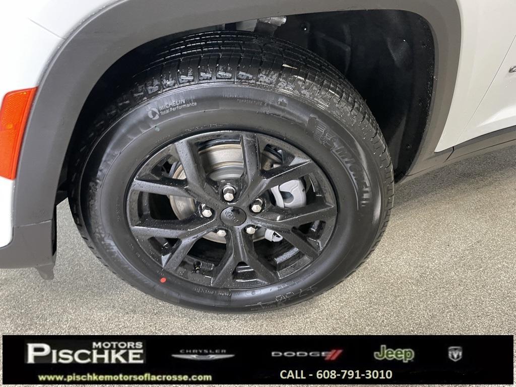 new 2025 Jeep Grand Cherokee car