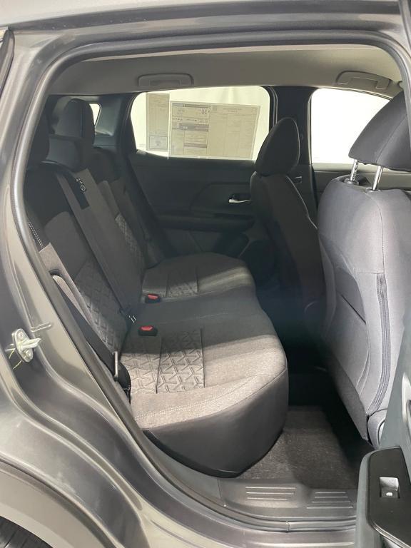new 2025 Nissan Kicks car