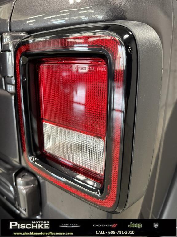new 2025 Jeep Wrangler car